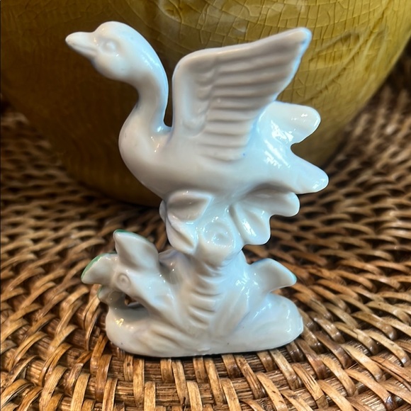 Small Ceramic Blue Swan Figurine - Picture 3 of 6